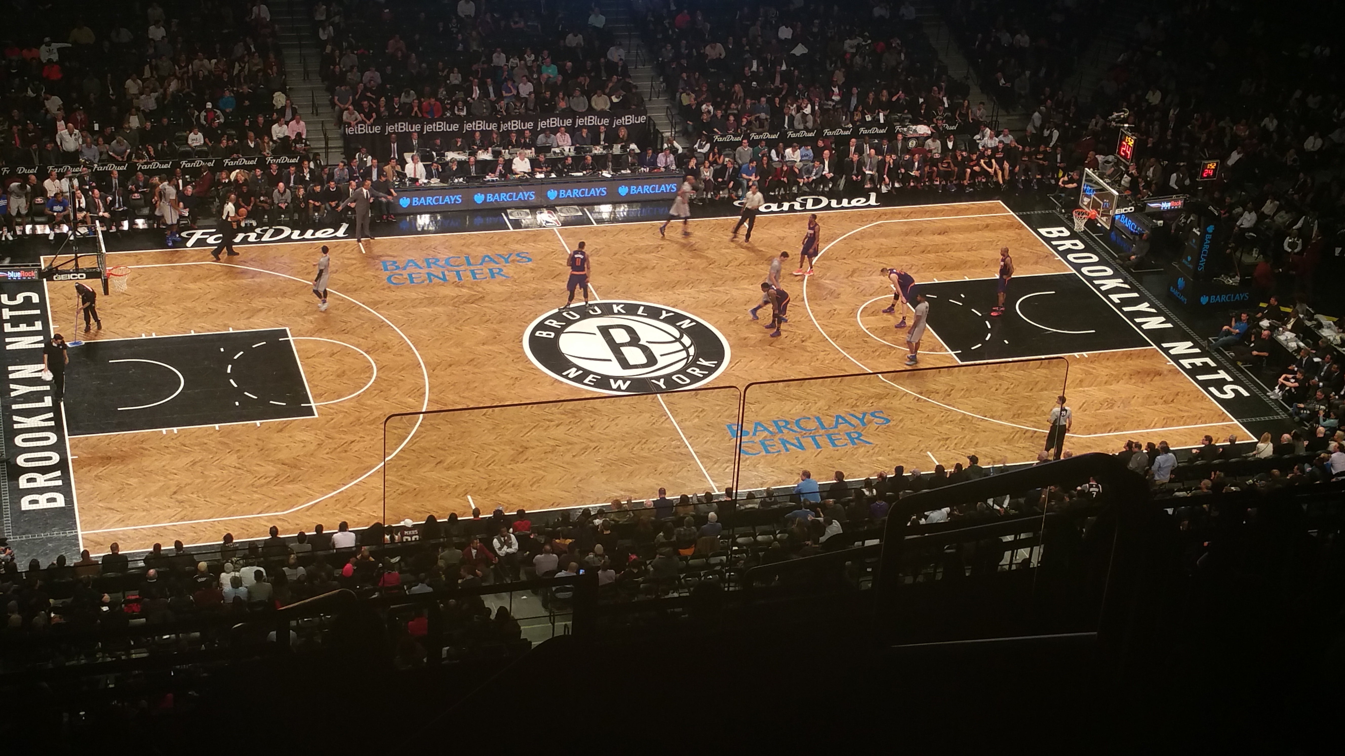 BARCLAYS NETS GAME VS SUNS